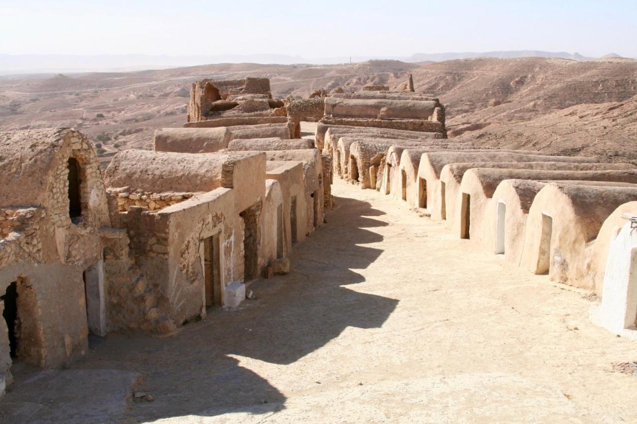 ホテル Ksar Jouamaa Medenine エクステリア 写真